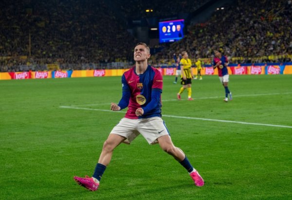 Phóng viên: Báo giá của Chelsea cho 40 triệu euro Fermin, Barcelona vẫn chưa trả lời