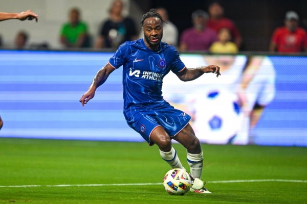 TA: Bayern muốn ký Sterling trong cửa sổ mùa hè, nhưng các cầu thủ không muốn chuyển đến Đức