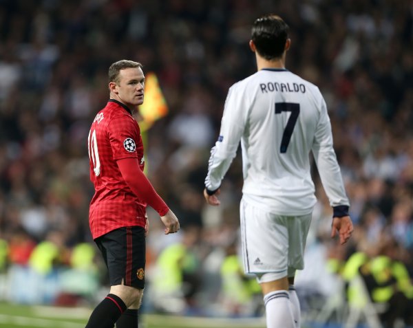 Sun: Huấn luyện viên quyền anh hỗ trợ Rooney và Ronaldo trong một trận đấu quyền anh và nói rằng đây sẽ là một sự kiện toàn cầu