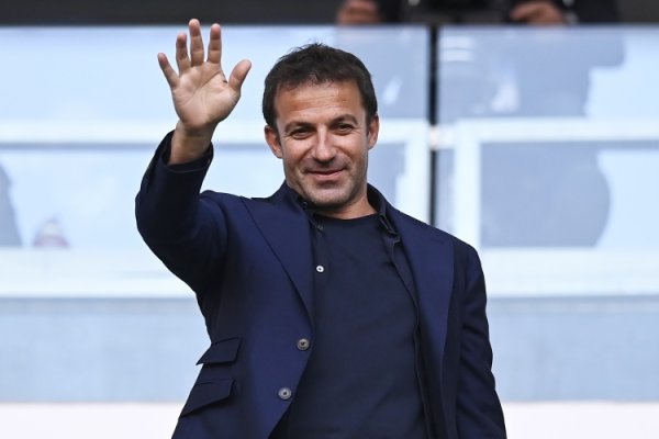 Piero: Milan căng thẳng hơn Ju